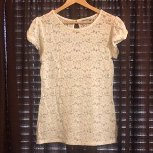 Short sleeved lace top